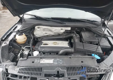 2010 Volkswagen Tiguan Wolfsburg Edition from USA, damaged, VIN WVGAV7AX0AW001573